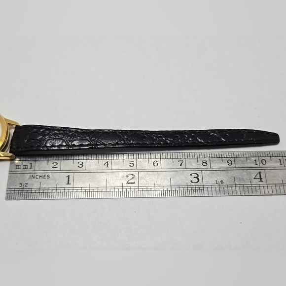 Regina Dominican High School Gold Tone Watch Image Watches New Battery main image 9